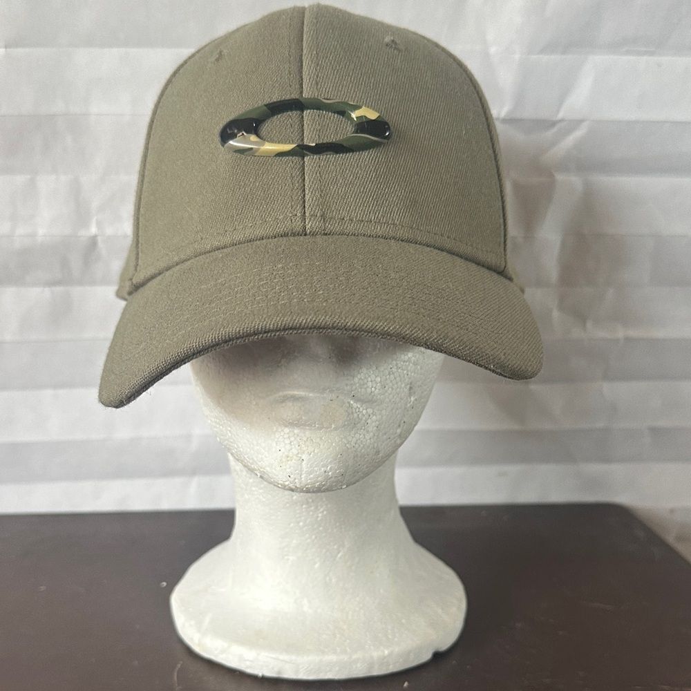 Oakley Olive Green Baseball Cap Fitted Hat with Logo S/M